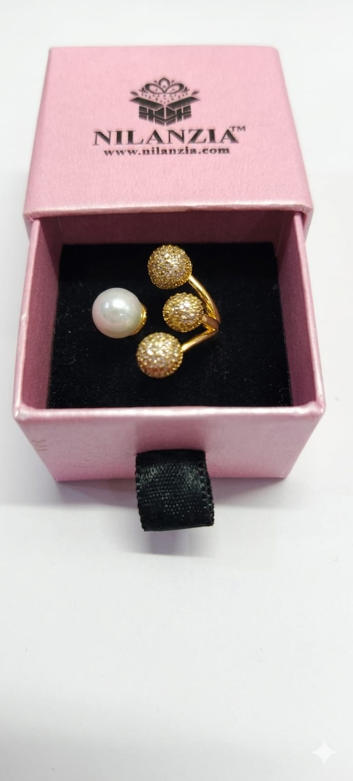The pearl constellation Ring
