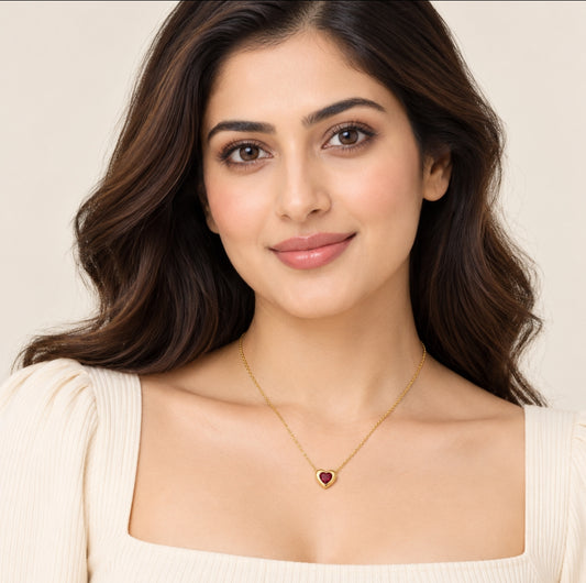 Nilanzia Scarlet Heart Pendant Necklace