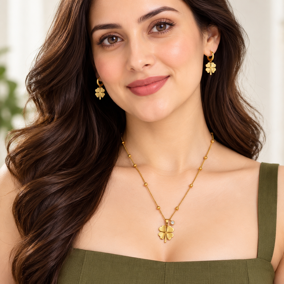 Nilanzia Four-Leaf Clover Jewellery Set