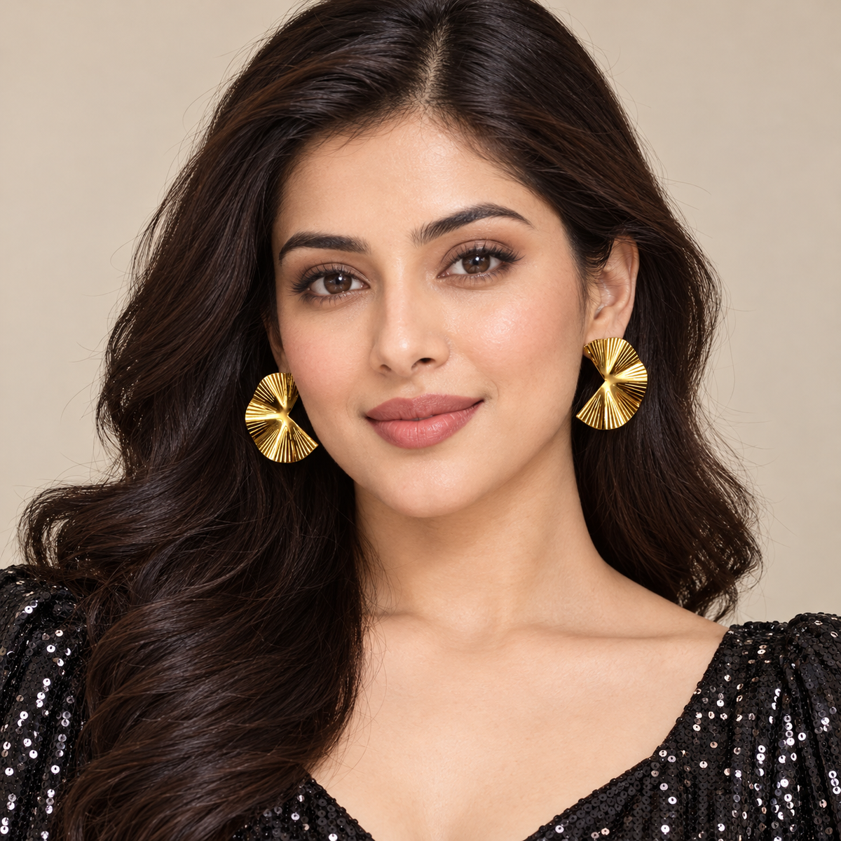 Nilanzia Golden Wing Stud Earrings
