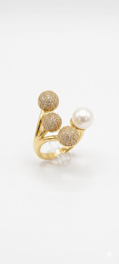 The pearl constellation Ring