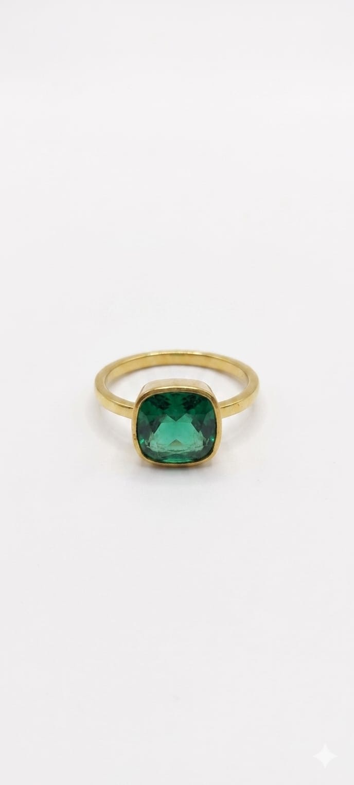 The Emerald Grace Ring