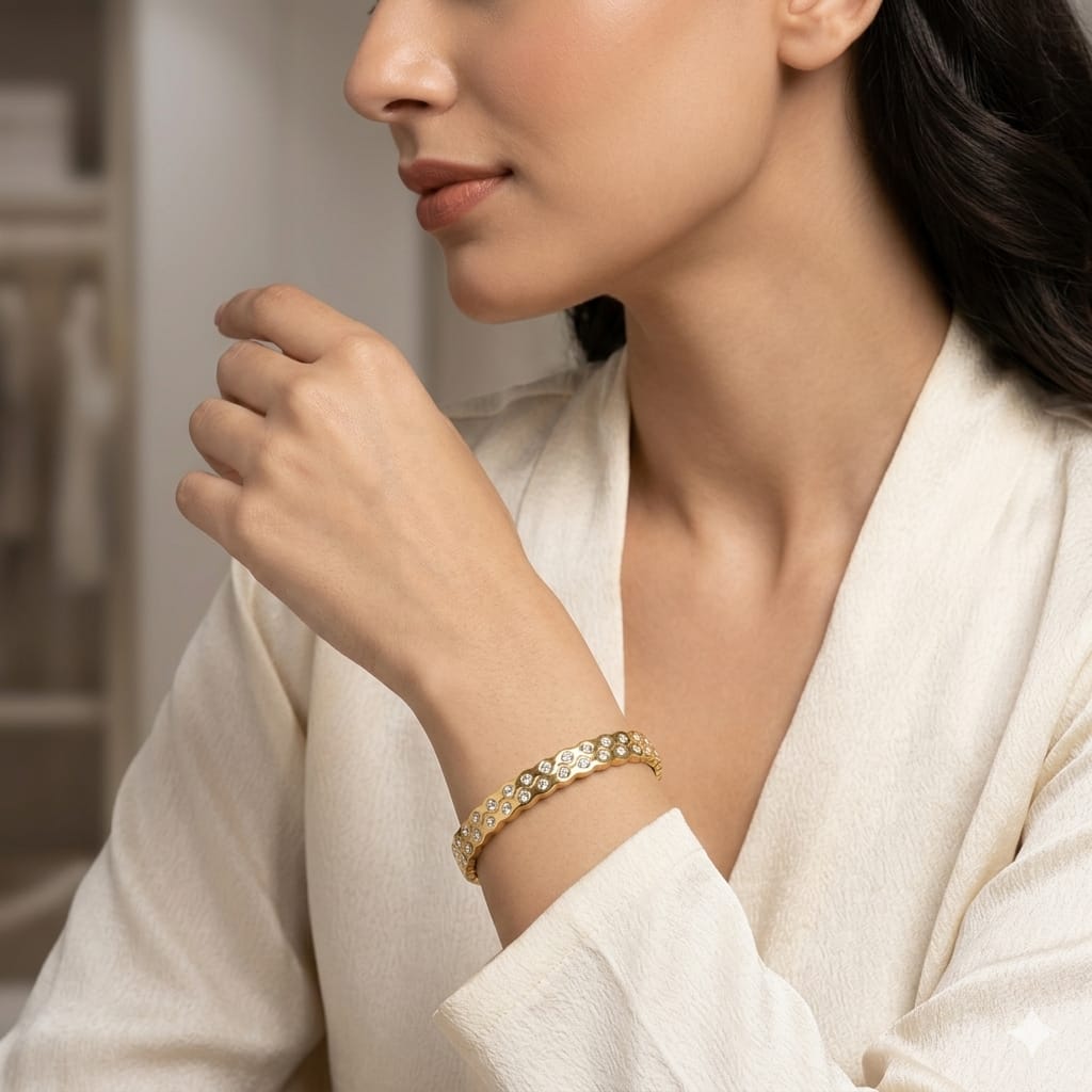 The gilded shimmer bracelet