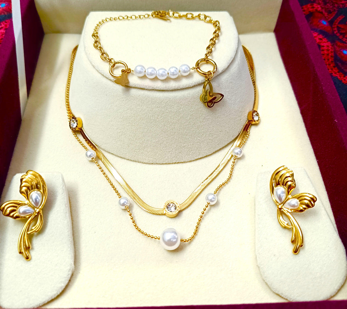 Golden Aura Butterfly & Pearl Set