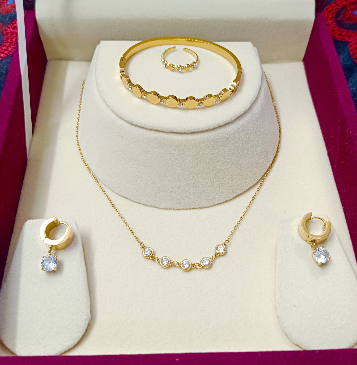 Nilanzia Crystal Harmony Jewellery Set