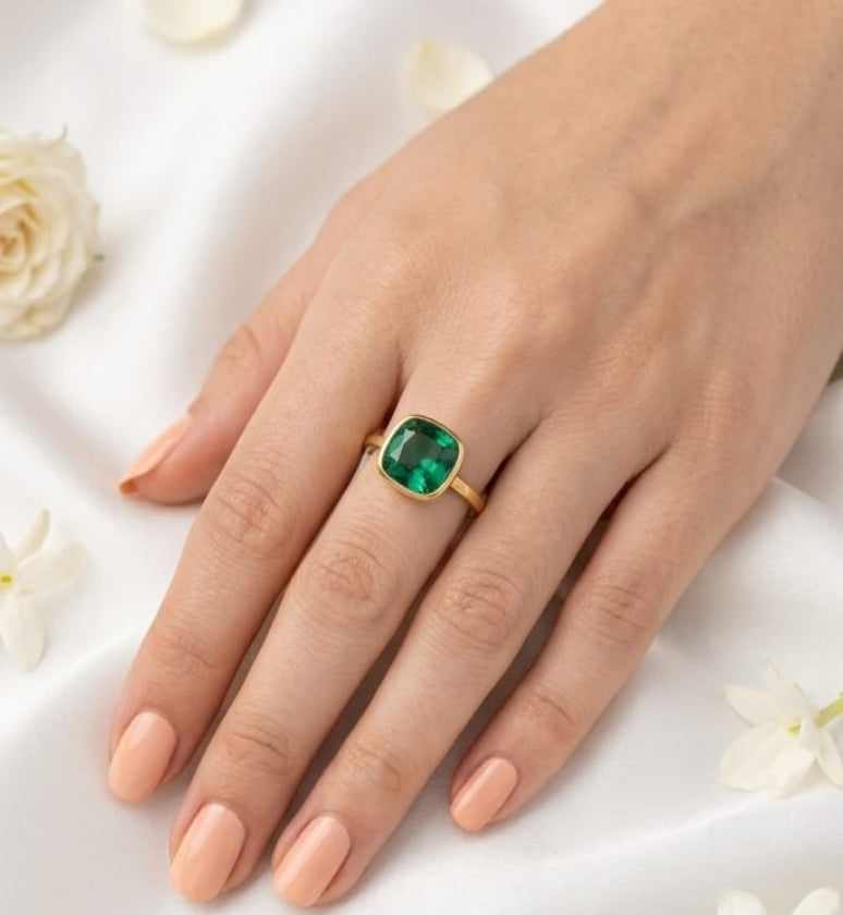 The Emerald Grace Ring