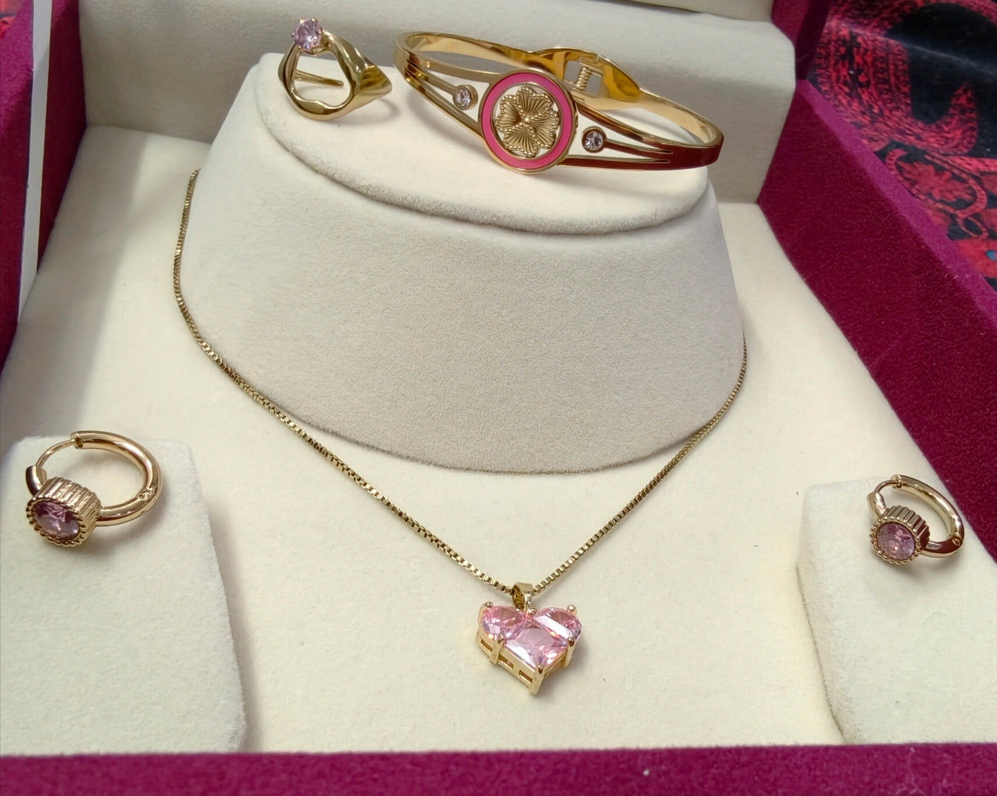 Rosabella Pink Heart Jewellery Set