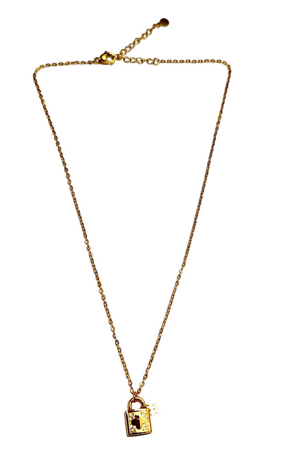 The Clover Lock Pendent Necklace