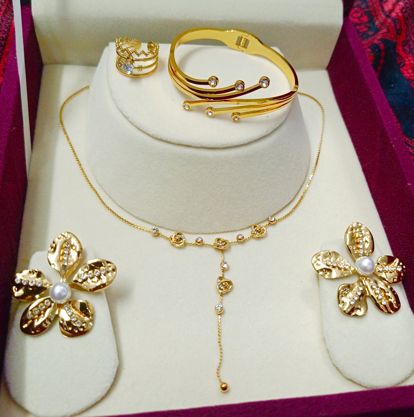 Golden Rose & Bloom 4 piece Set