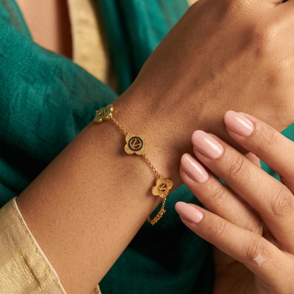 Golden Clover Chain Bracelet